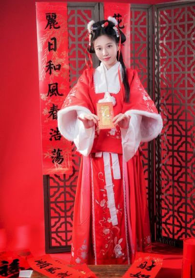 午后盛开的秘密花蕾