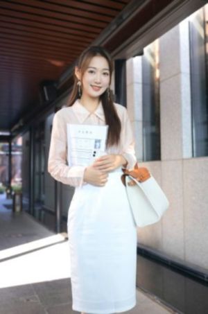 一代女皇艳史一级淫片免费放电影