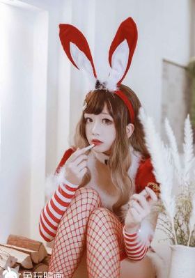扒开美女狂揉下部