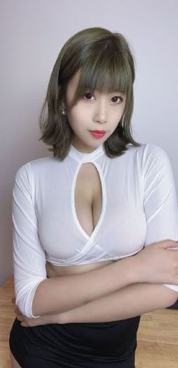 办公室狂肉校花h陈若雪视频