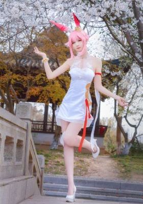 边摸边亲奶边做爽的导演是谁
