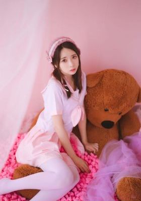 女机器人国语版