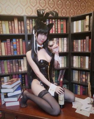 美女露出让男生揉的电影